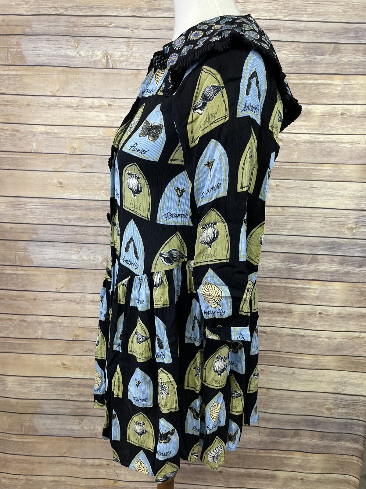 Rococo Vintage Size 8 Dress Button Front Novelty Print Black Blue Plant Seashell