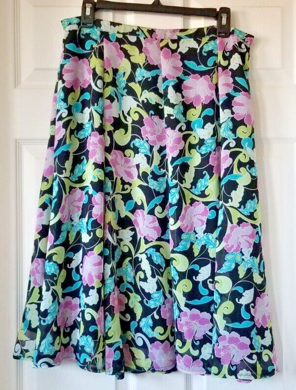 Vintage 90’s SAG HARBOR Black Floral Skirt Mid Length A-Line Women’s Size M