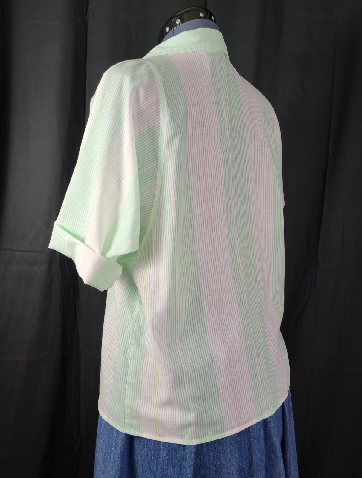 Vintage Cabrais Oversized Mint & White Striped Button Down Shirt Size Large