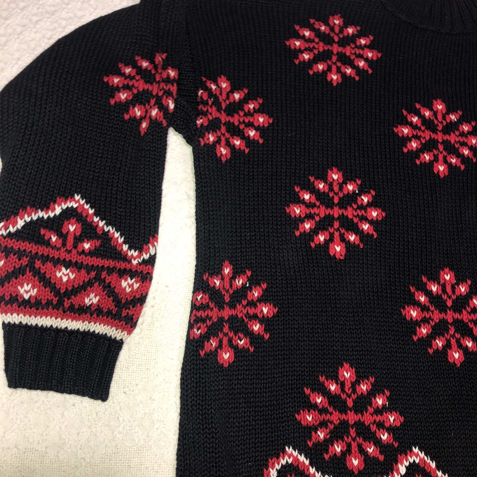 VINTAGE Best American Clothing Co Sweater Women L Black/Red Snowflakes