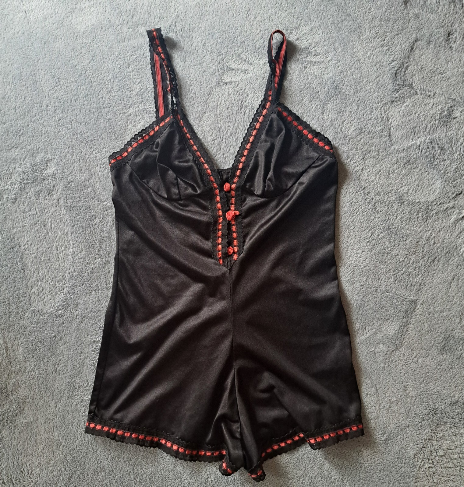Vtg. 1960’s Dupont Nylon Black /Lace Red Rosette Teddy Sm