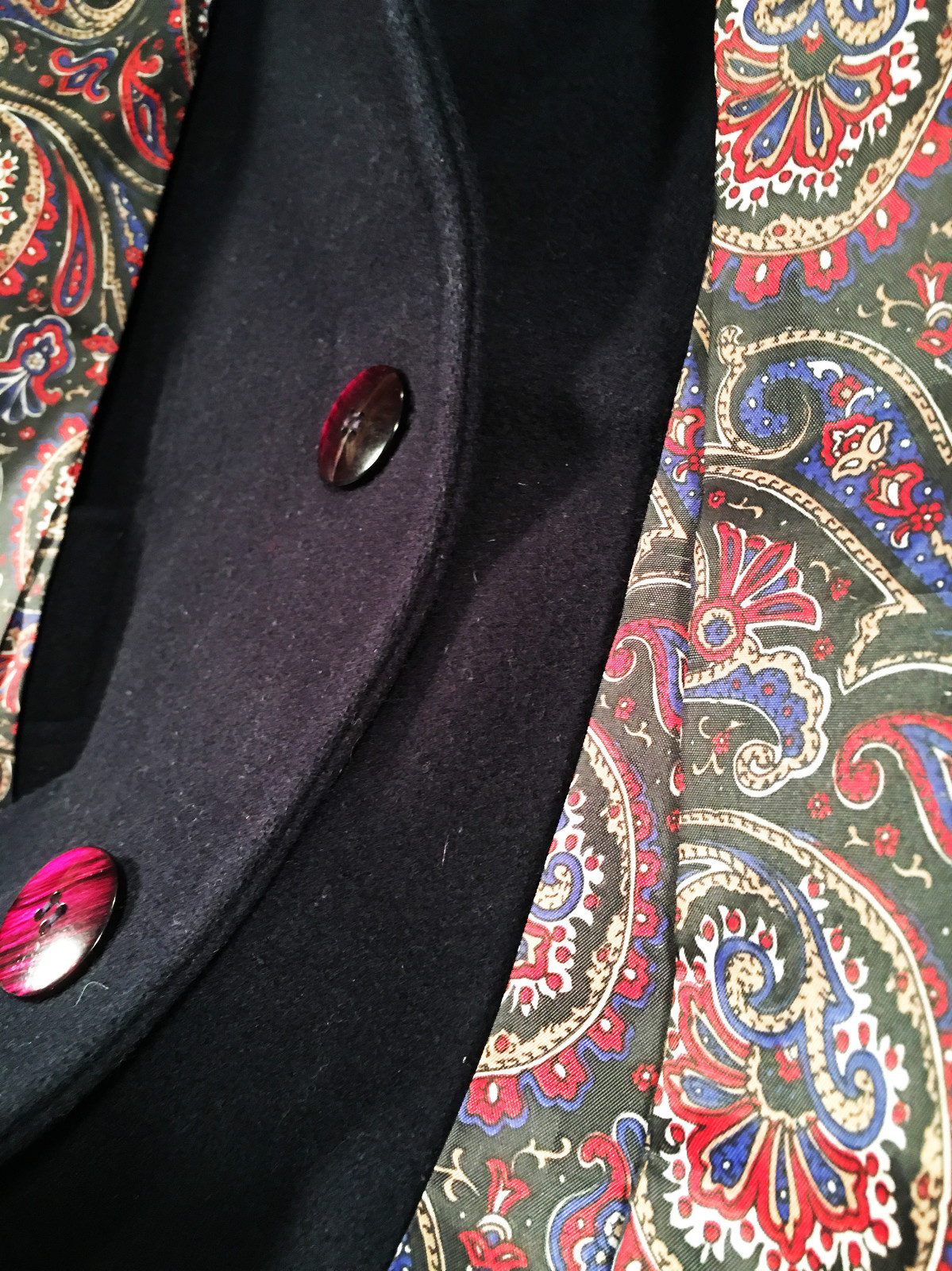 VINTAGE HERMAN KAY WOOL WOMENS COAT WITH PAISLEY SCARF