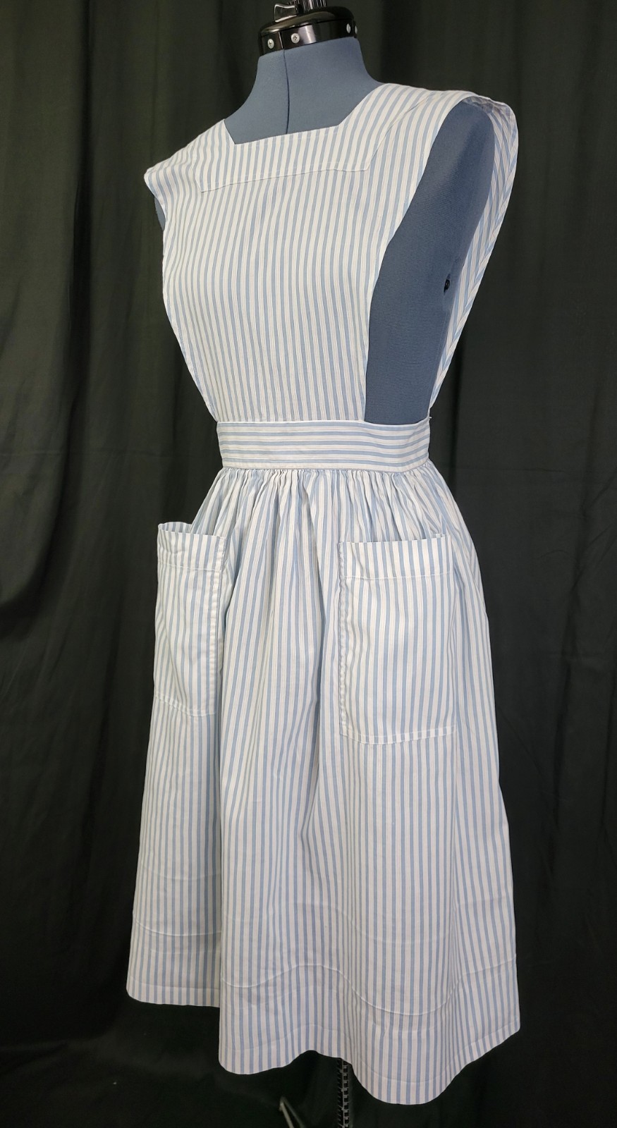 Vintage Blue & White Striped Apron w Bib & Patch Pockets Handmade?