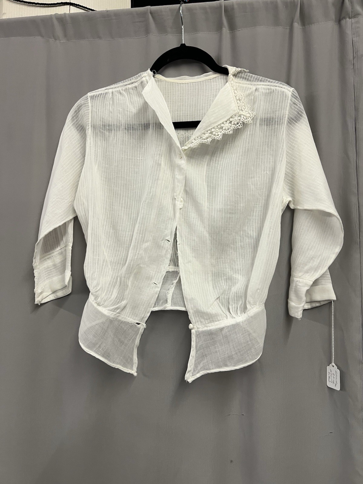 1910’s White Cotton & Lace blouse