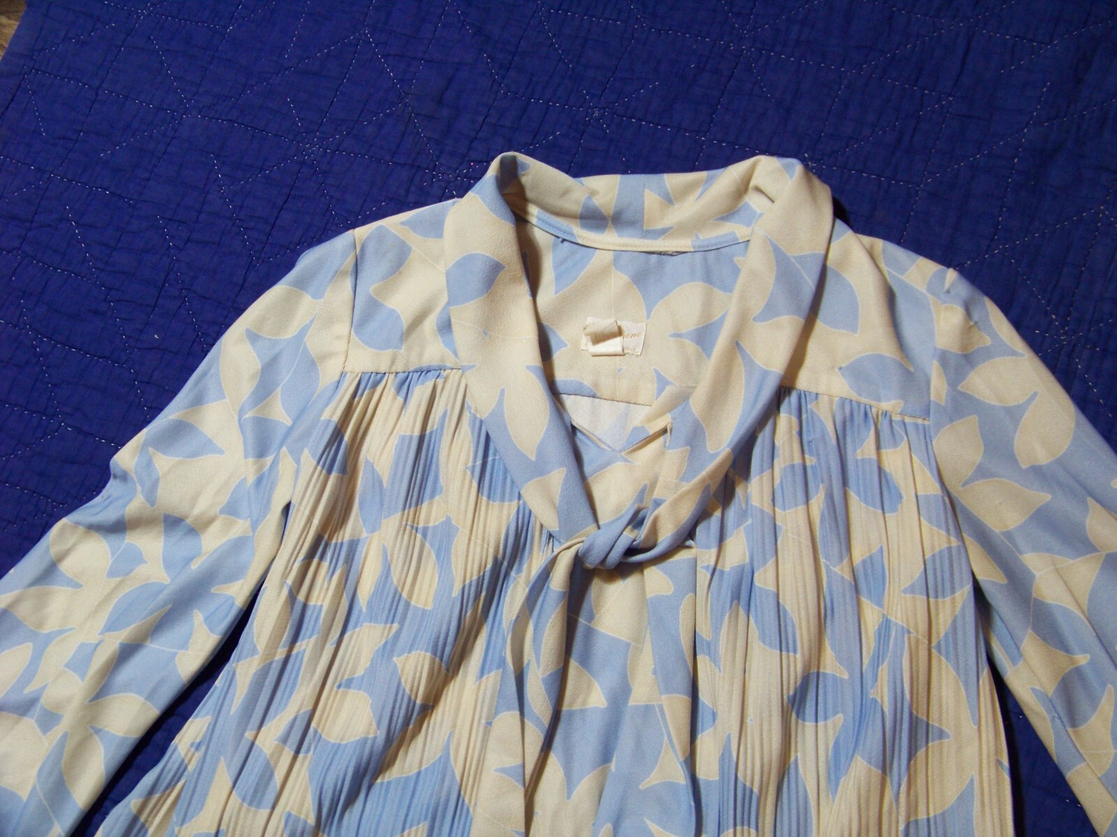 Women’s Vintage Laura Gene Fashions Dress – M-L (see Measurements)
