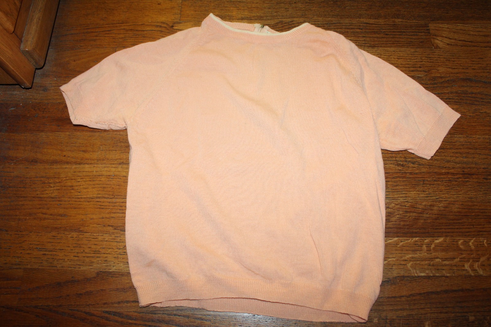 Vintage 1960s Full Fashioned Macy’s Coral Peach Pink Wool Knitted Jumper Top