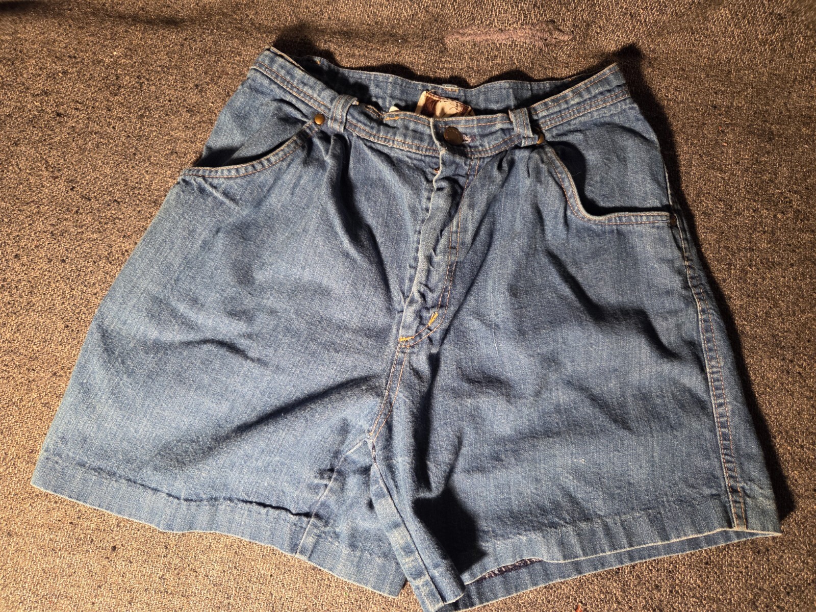 VINTAGE WOMEN’S OR GIRL’S 1980s HAPPY LEGS SHORTS SIZE 7 24-26 WAIST
