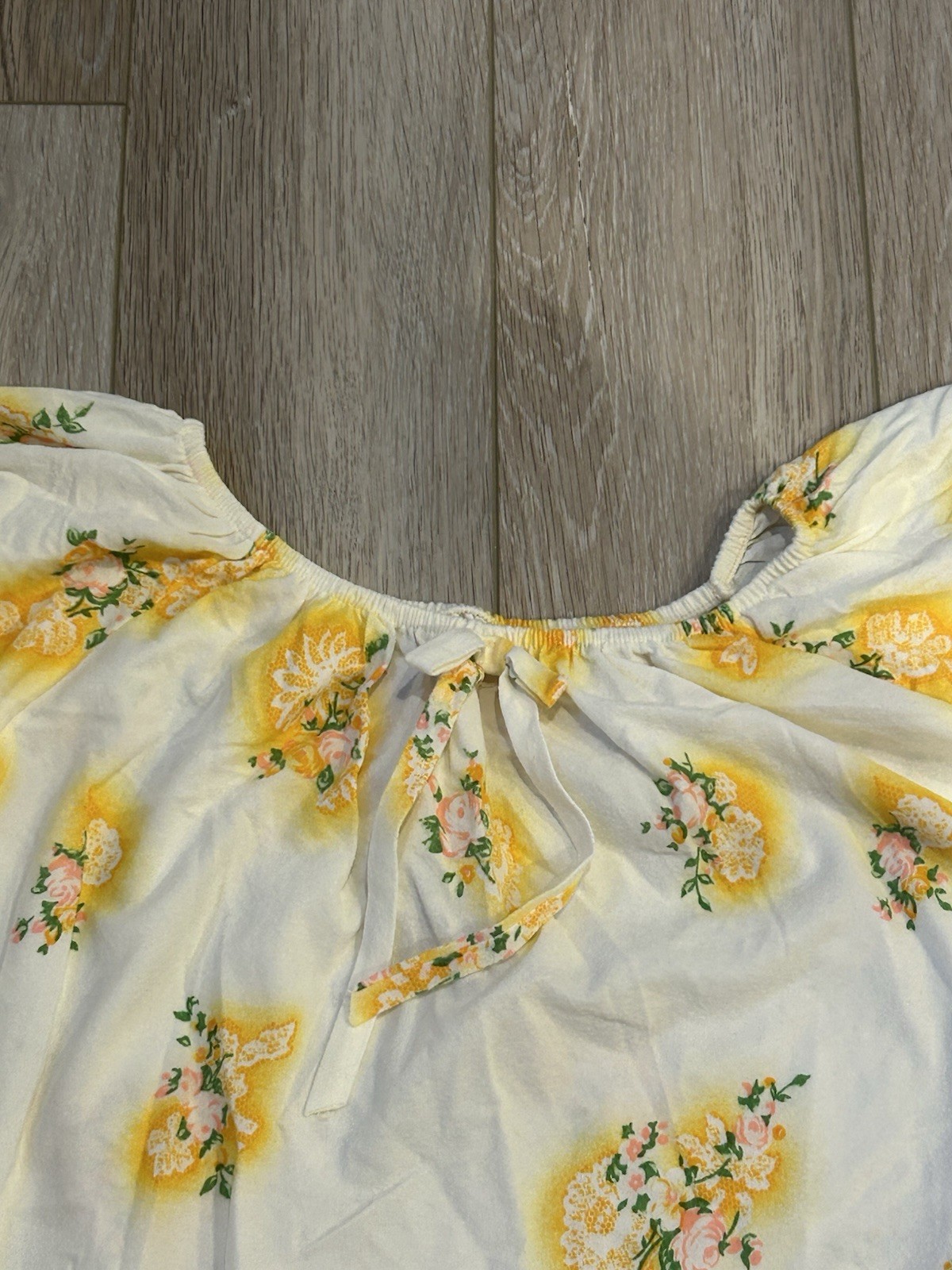 Vintage Womens BOHO Peasant White Yellow Floral Short Bell Sleeve House Dress