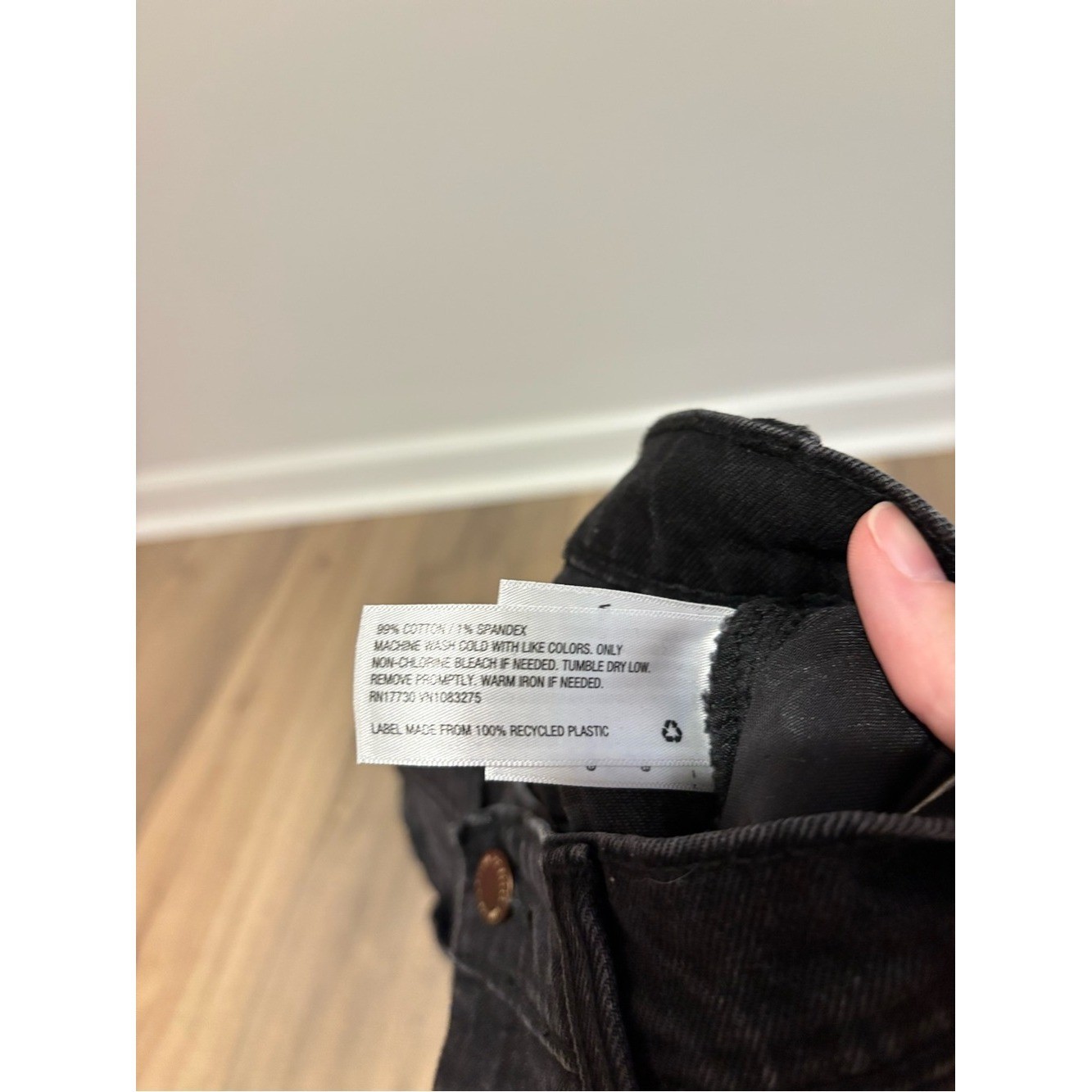 Universal Thread High-Waist vintage straight Cropped Jeans black size 10/30R