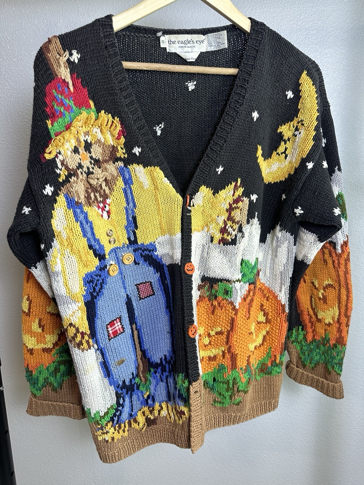 The Eagles Eye Vintage Halloween Cardigan Sweater with Scarecrow & Pumpkin Small