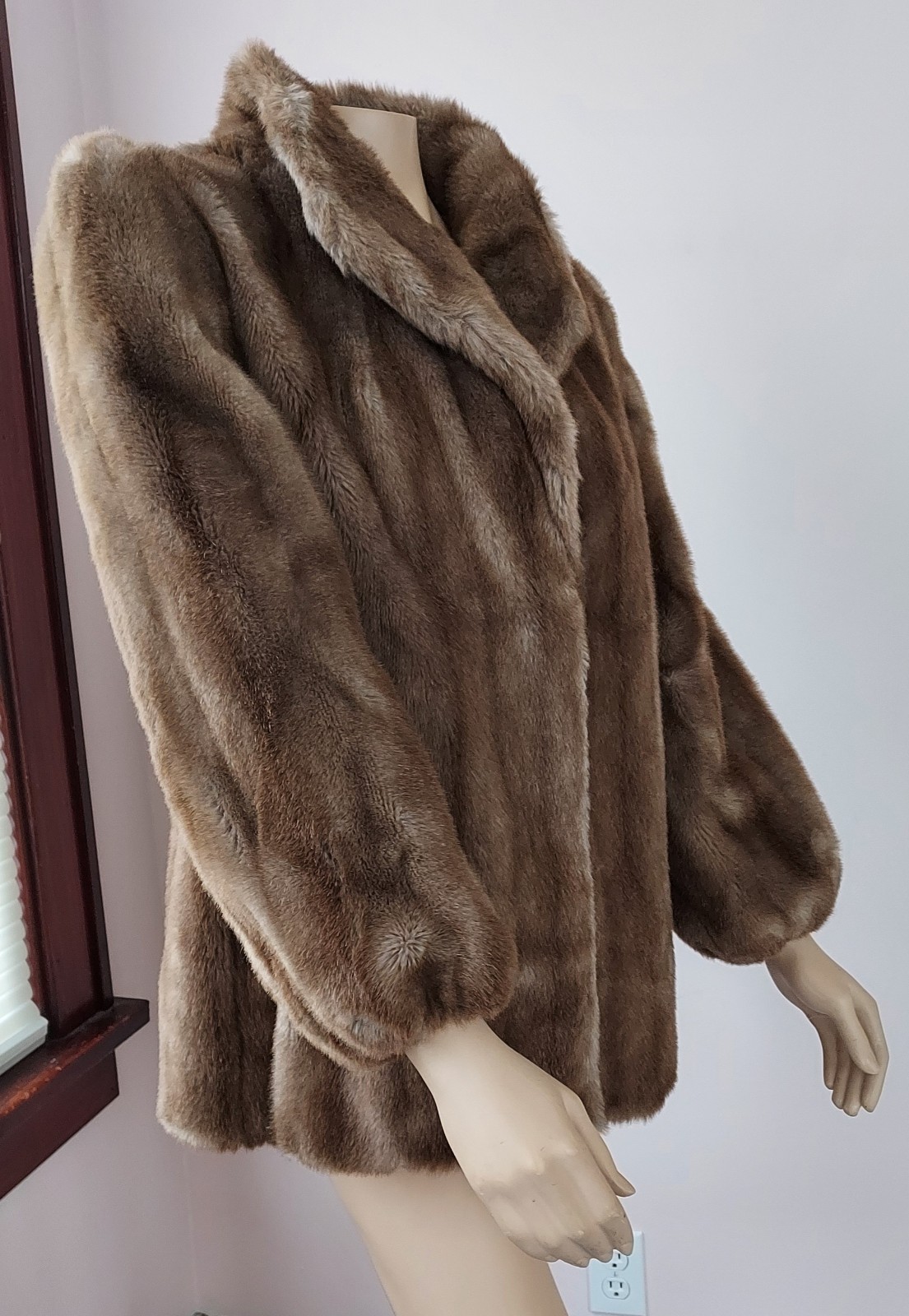 Vintage 60s „Hillmoor NY Tissavel France Faux Fur Mink Coat