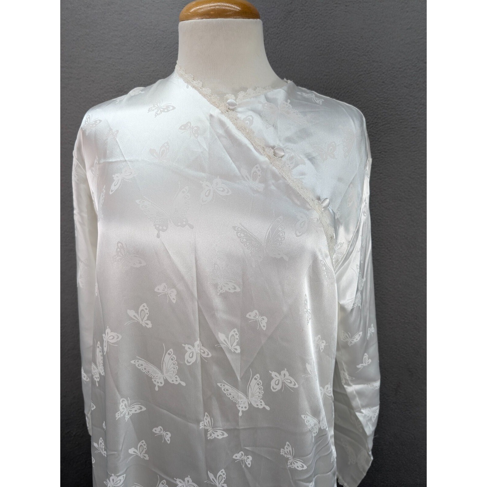 Vintage Papillon by Paula Carbone Ethereal Butterfly Nightgown Size M White USA