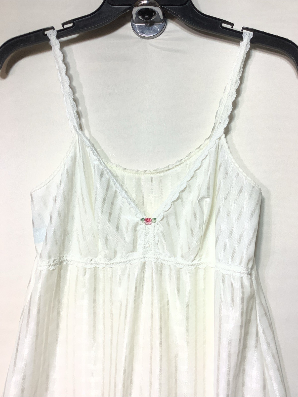 Vintage Silky Nightgown/Lingerie/Slip Pippa Dee Nylon 92cm/36″ White