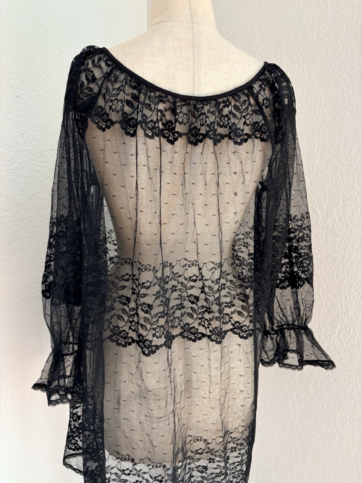 VTG 50s 60s Black Unbranded Peignoir Robe SML Sheer Nylon Lace Chiffon Front Tie