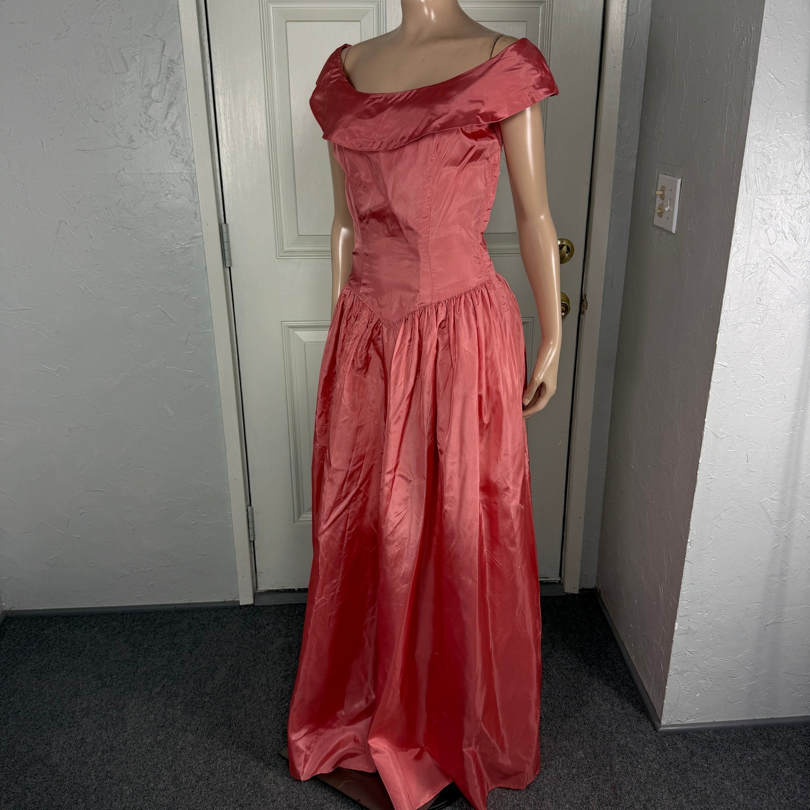 Vintage 50’s Unbranded Women’s Dress Taffeta Acetate Party Side talon zip RR11