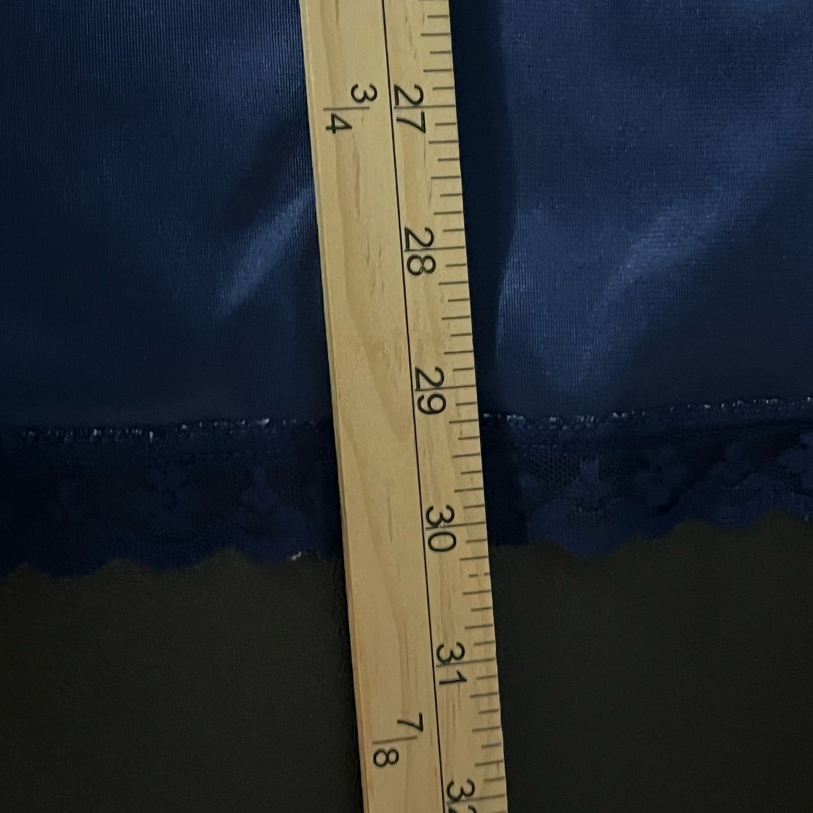 Vintage Warners Women Perfect Measure Nylon Half Slip Size L Made in USA #55300