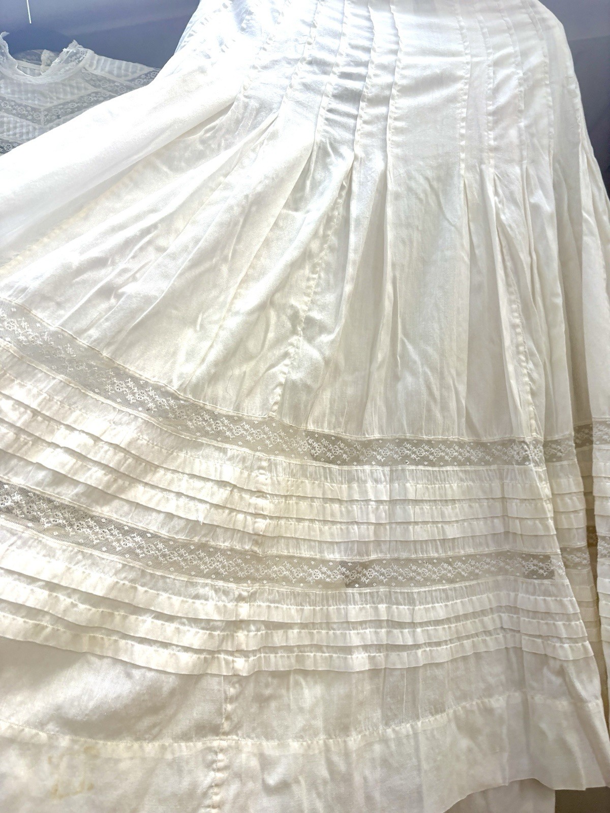 Antique Edwardian Wedding/Lawn/Tea Dress Ivory Cotton Lace Embroidery Small 2pc