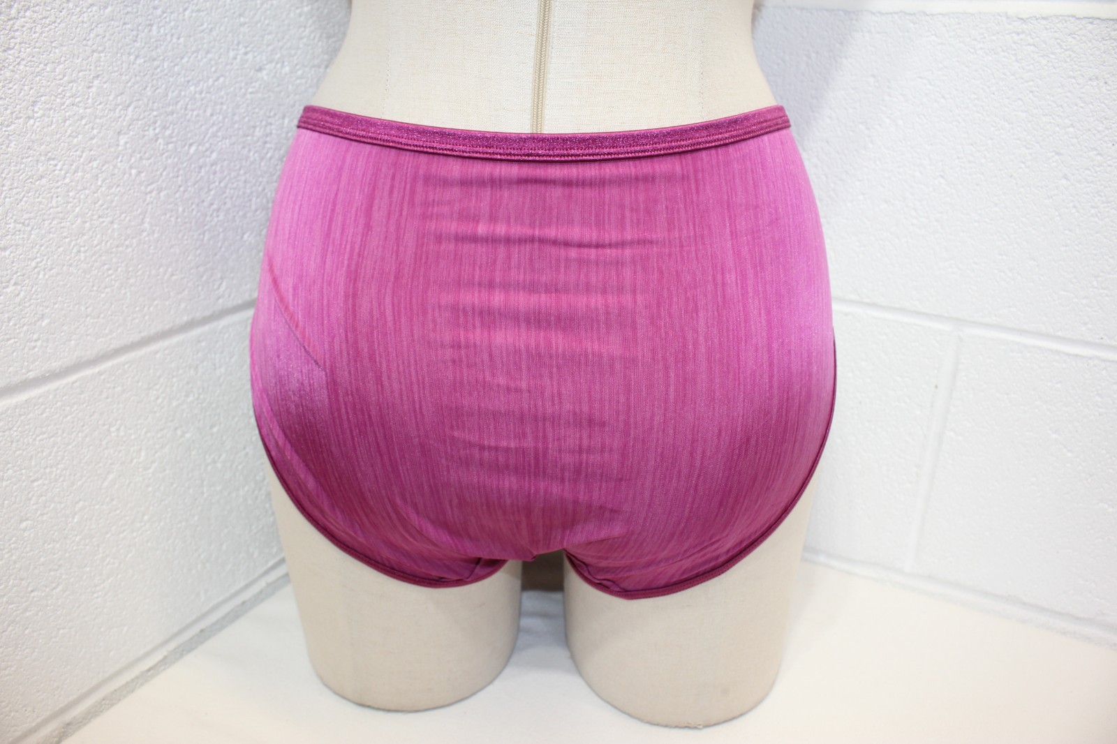 ’nwot’ Vanity Fair Y2K 13-108 Plum High Waist Nylon 7 L/44 Underwear Panties