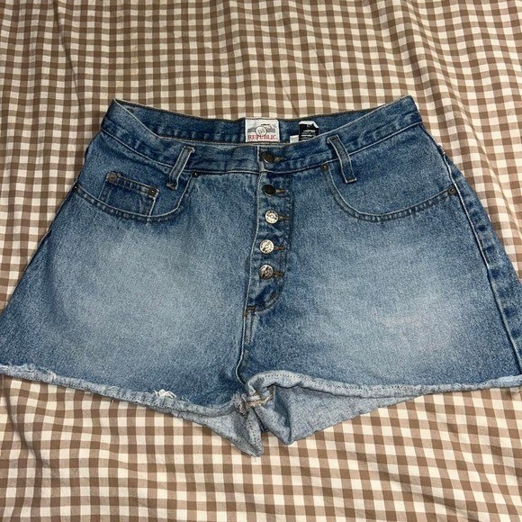 Vintage denim republic High-waisted denim shorts