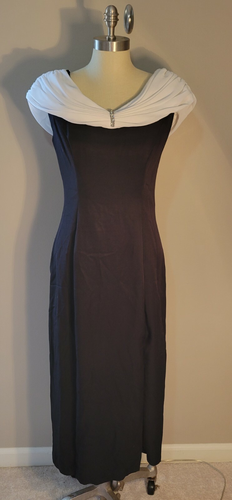  Vintage Classic 80s Formal Evening Sheath Dress  Cachet by Bari Protas  Size M