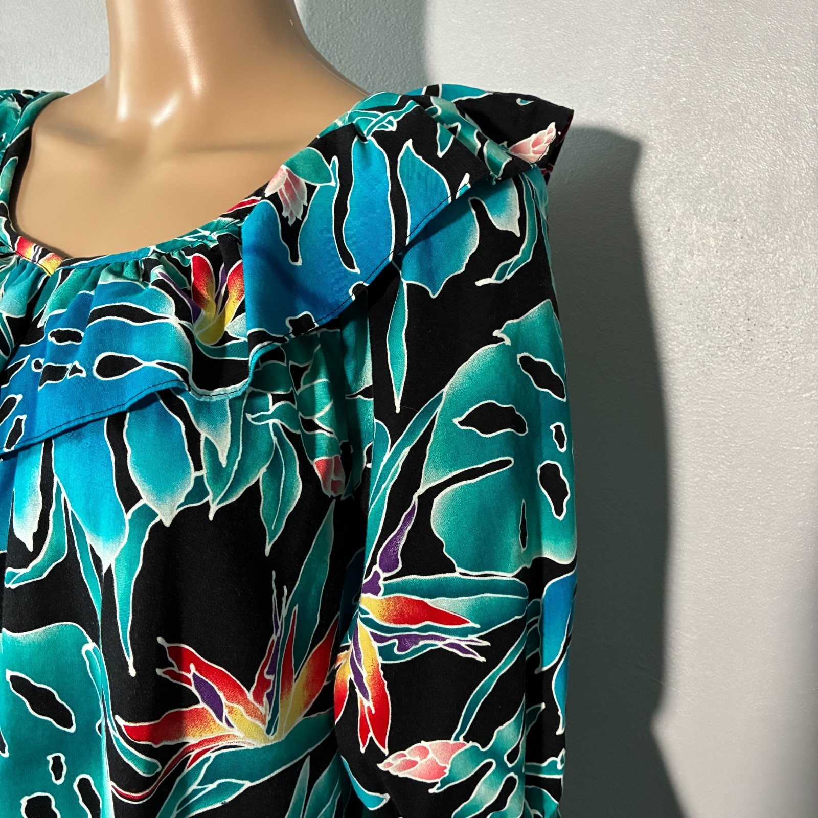 Vintage Hilo Hattie Maxi Full Length Dress M 100% Cotton Hawaiian Ruffle Flowy