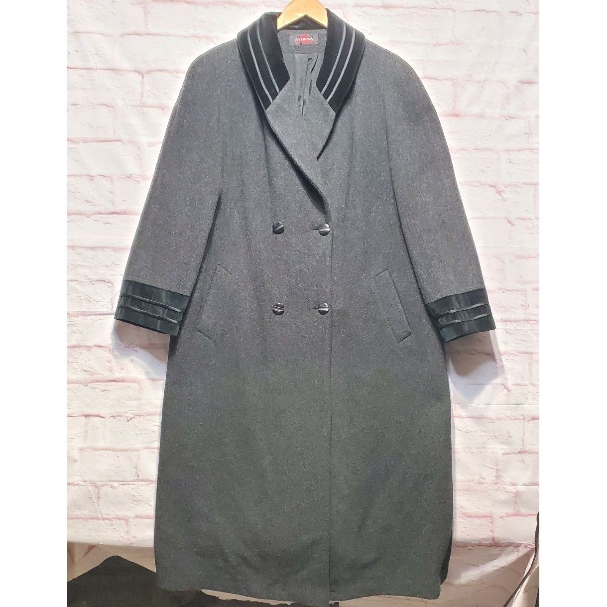 VTG Alorna Gray Wool Coat Trench Long Swing Velvet Trim Thick Warm USA Sz 16W