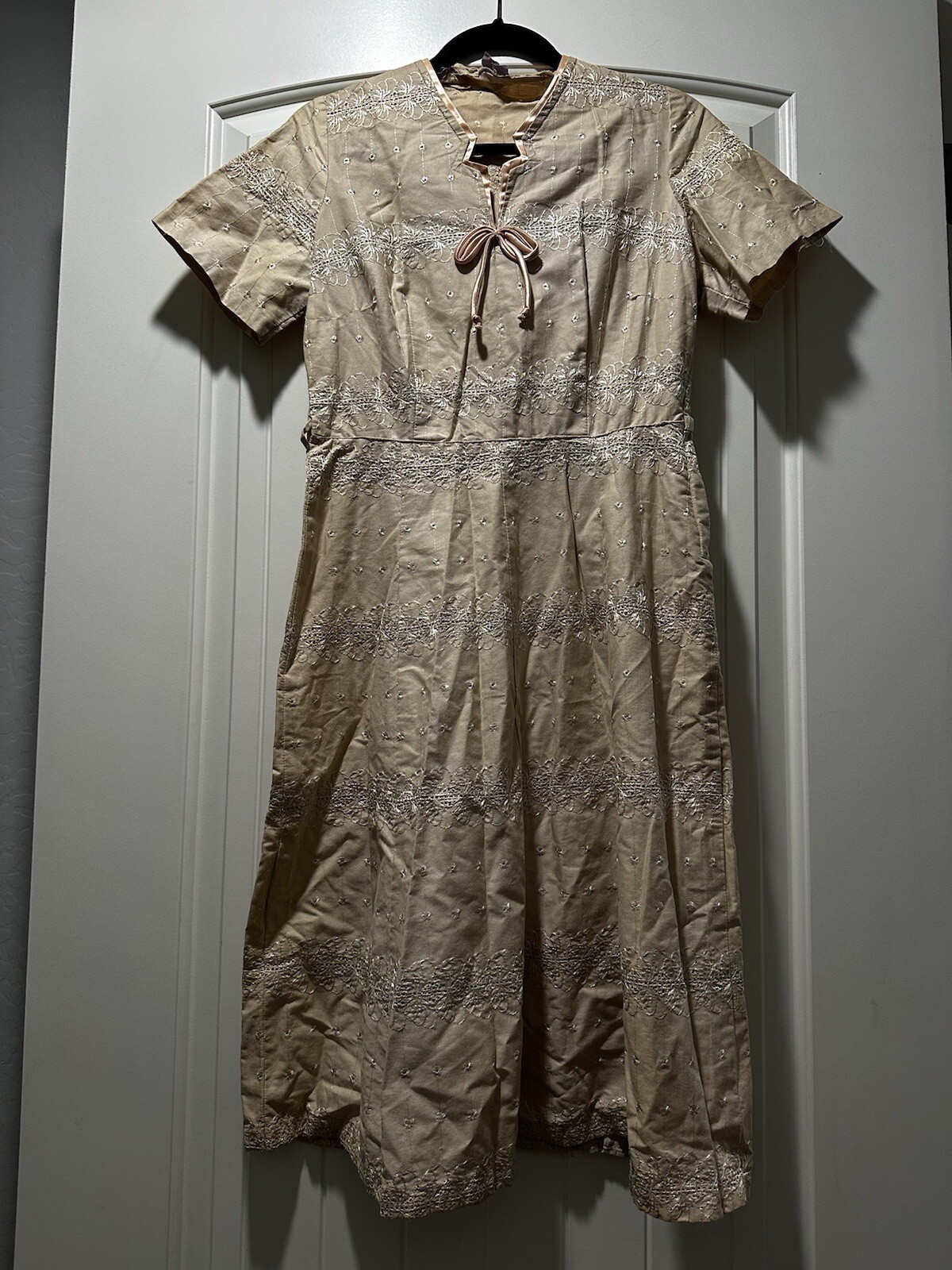 Vintage 1950’s Custom Made Neutral Eyelet Fabric Cotton Dress