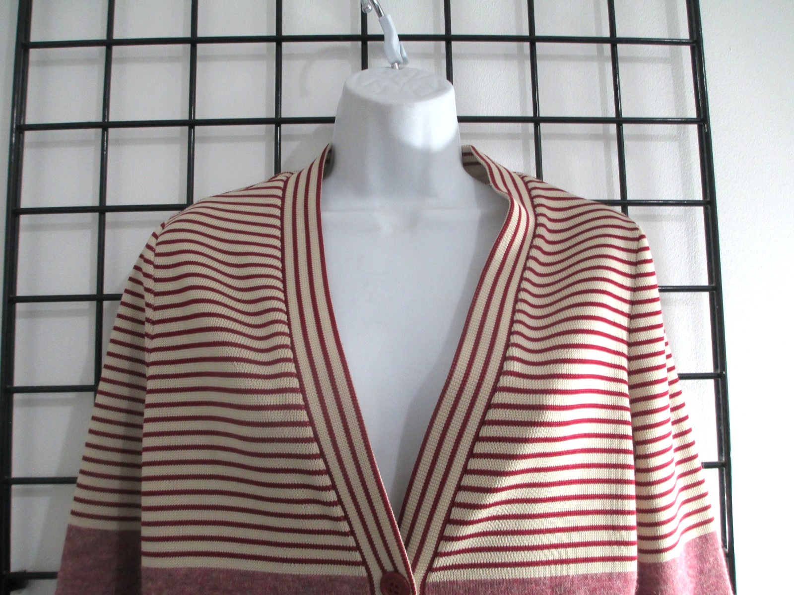 VINTAGE JOE FRANK OF HOUSTON 🌸 SMALL / 36″ BUST==RED STRIPED CARDIGAN SWEATER