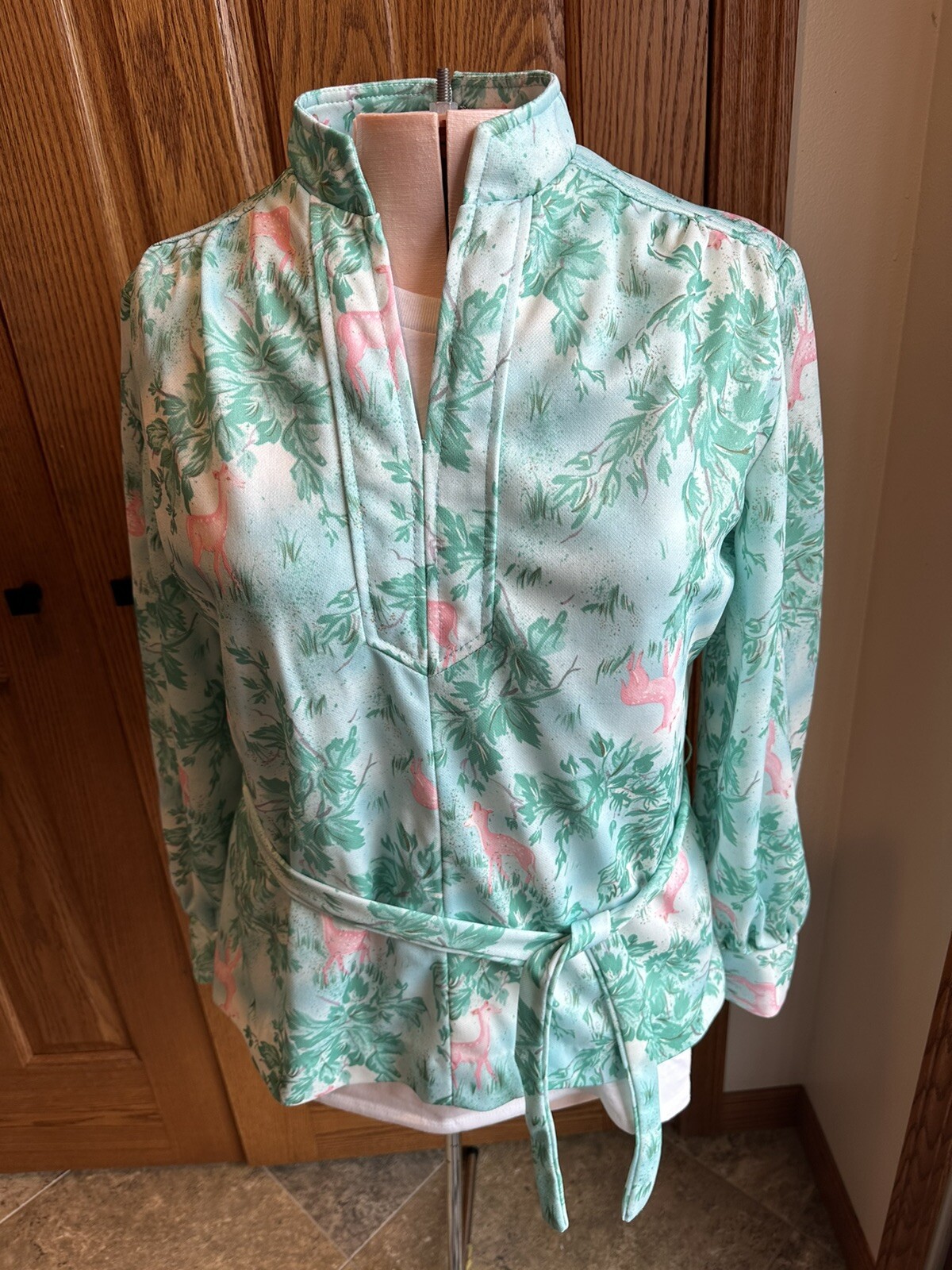 60’s Vintage Top Stand Up Collar Mint Pink Deer~Belt Zipper Back ~S/M Shirt