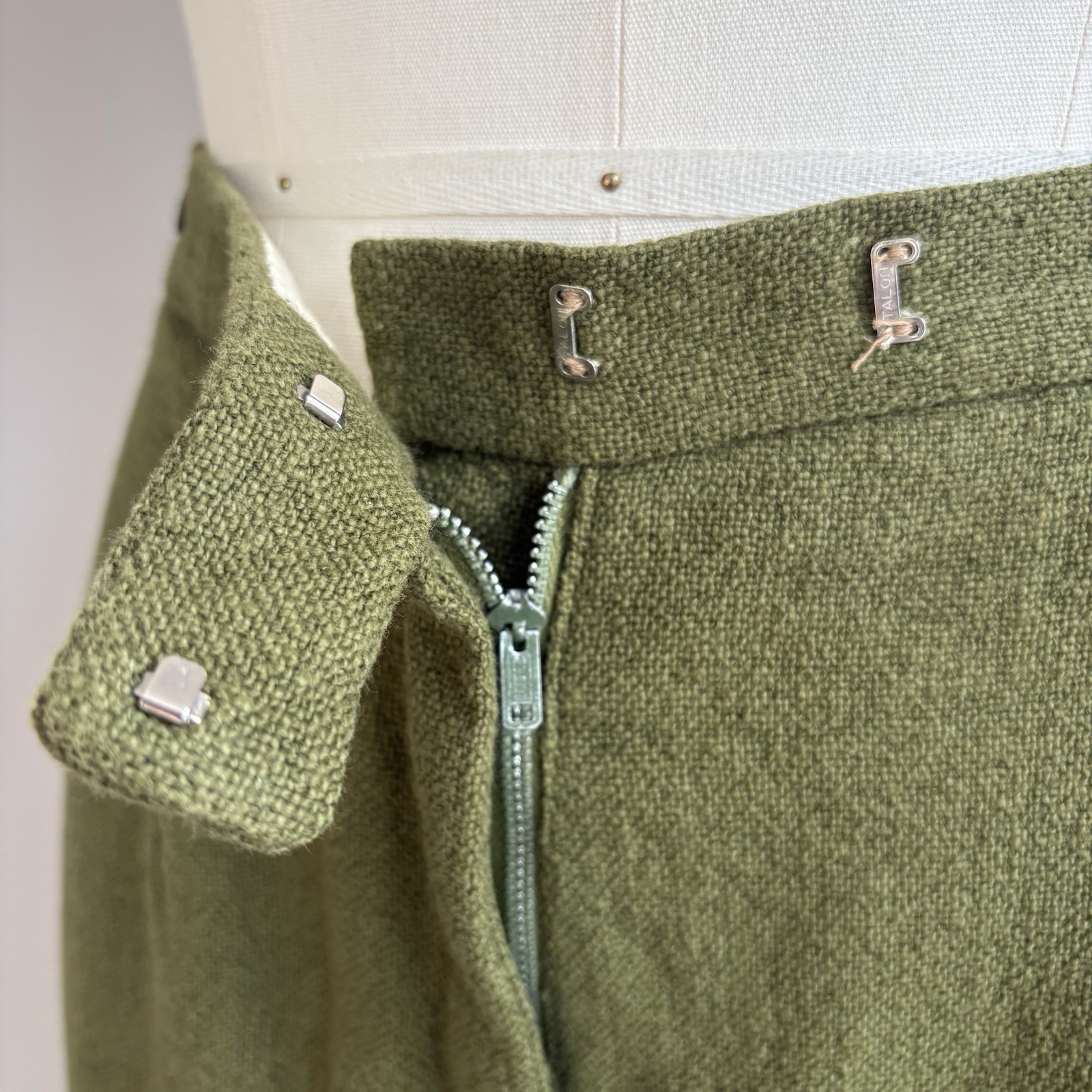 Vintage 1960’s Olive Green Cigarette Pants Size XS