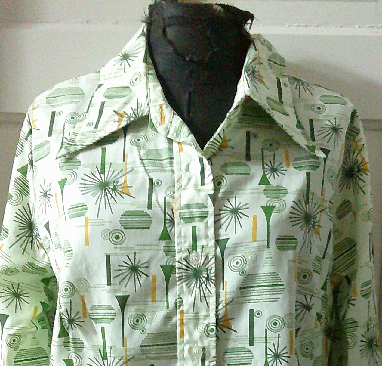 60’s MONTGOMERY WARD LS Green Abstract Button Up Shirt Blouse Top 40
