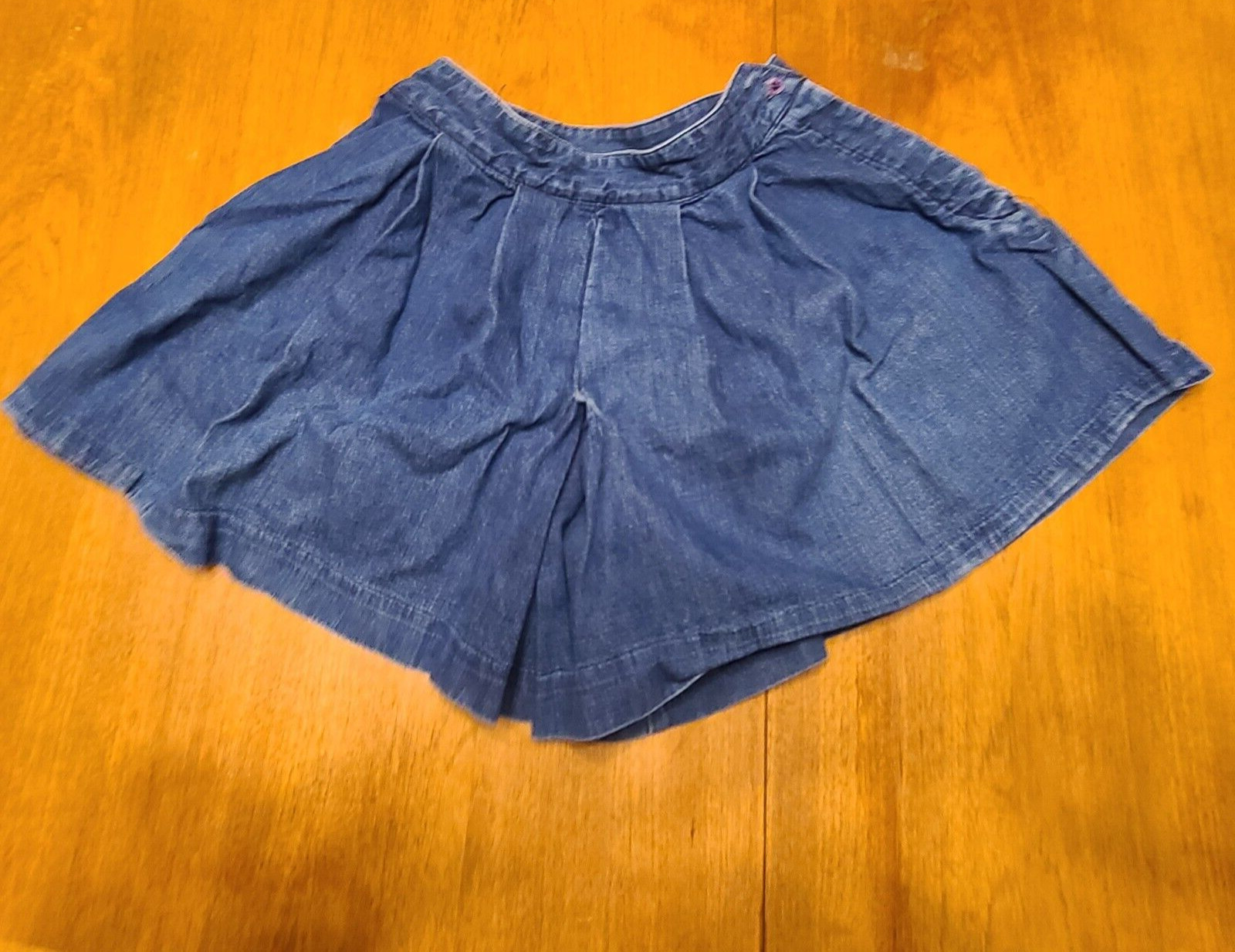 RARE Vintage Original 1980’s Gloria Vanderbilt for Murjani Denim Skort size 11