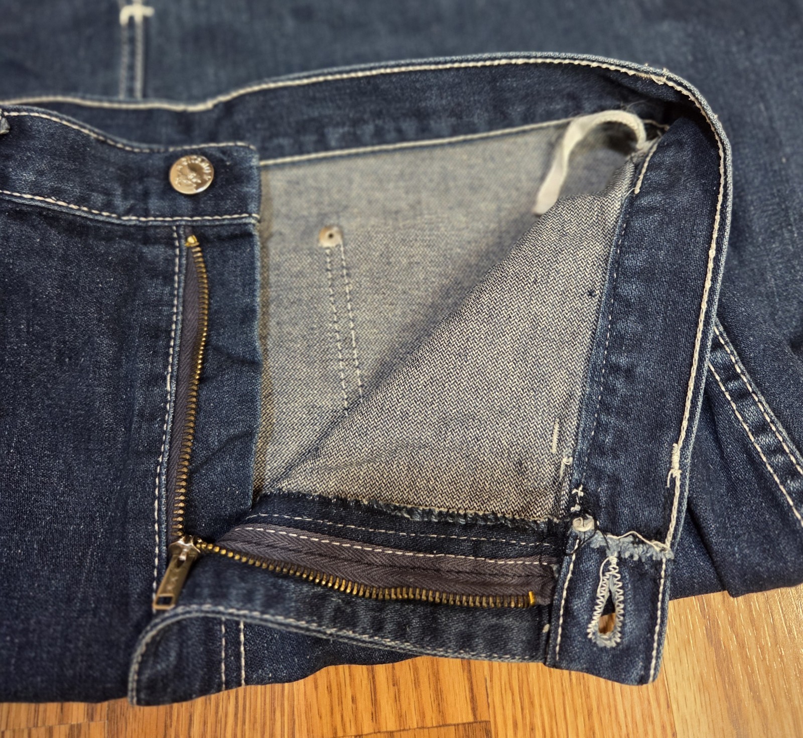 Vintage Gitano size 14 see measurements Denim White Stitching A Line Skirt 80’s