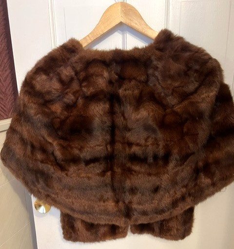 Vintage 1950’s Sable Brown Stripe Mink Fur Stole Wrap w/silk lining BEAUTIFUL!
