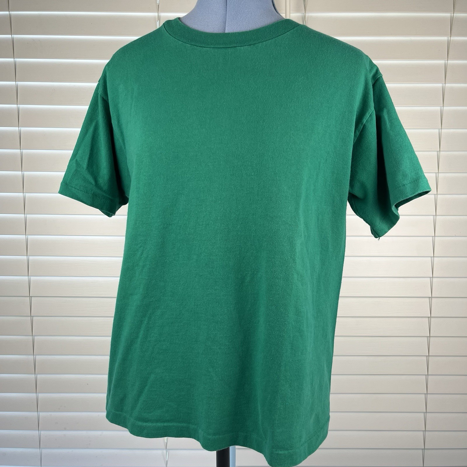 Vintage Single Stich Blank T-Shirt Women’s Size Small Hanes Her Way Made In USA