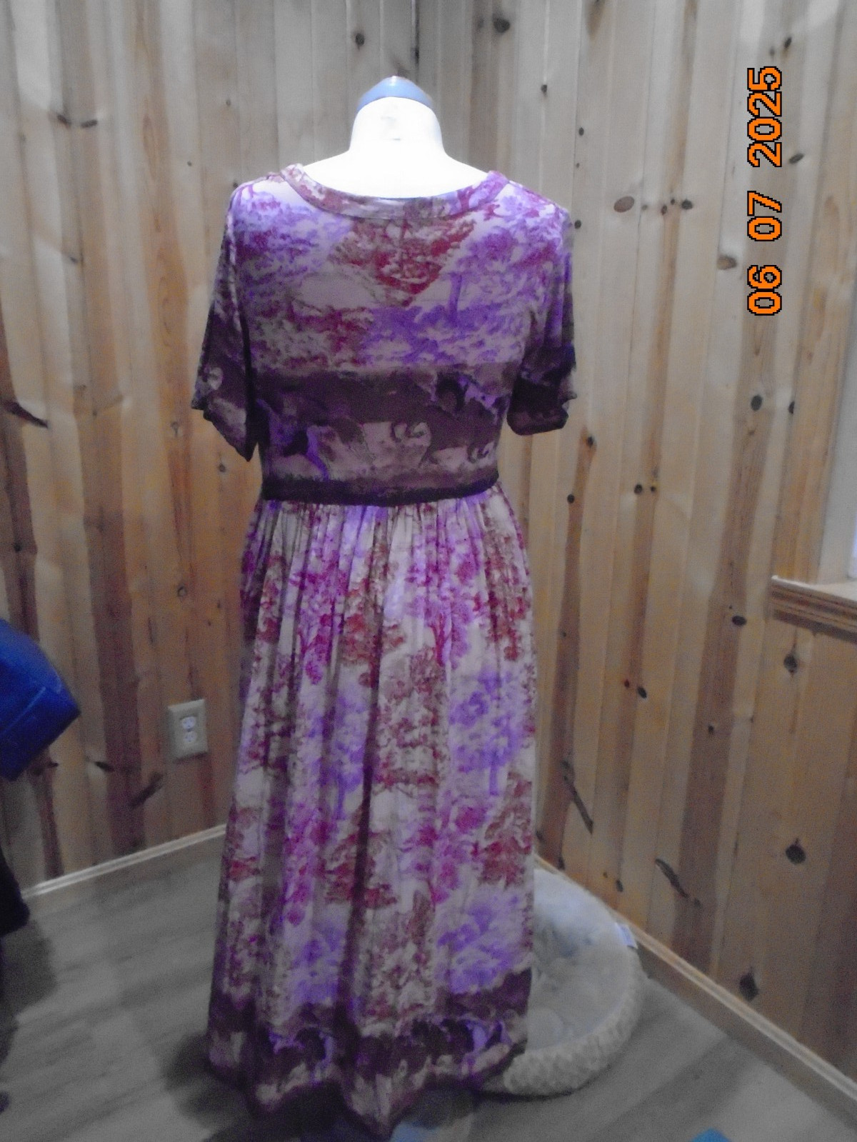 ONLY NECESSITES vintage dress with RUNNING HORSE detail 100% cotton size L LK NU