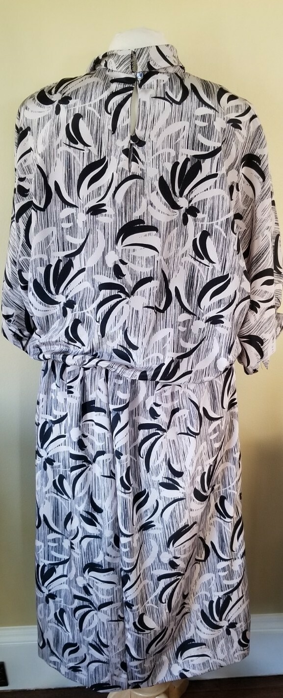 Vintage 1970’s Lady Carol Black White Secretary Dress Neck Tie Blouson L 16