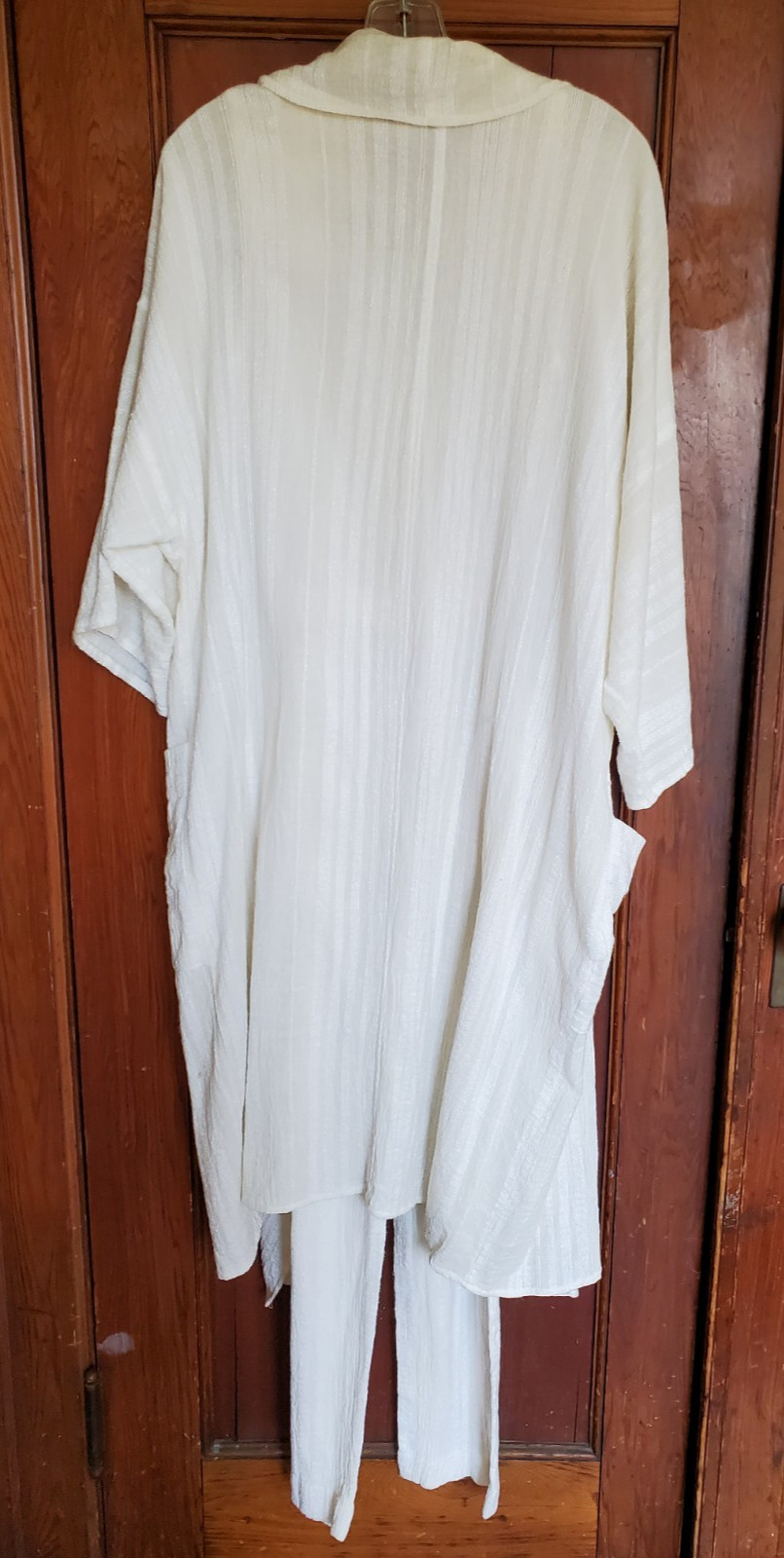 Vint RABBIT RABBIT RABBIT DESIGN 2 PIECE UNI TOP/PANT + LONG FLOWING OPEN TUNIC
