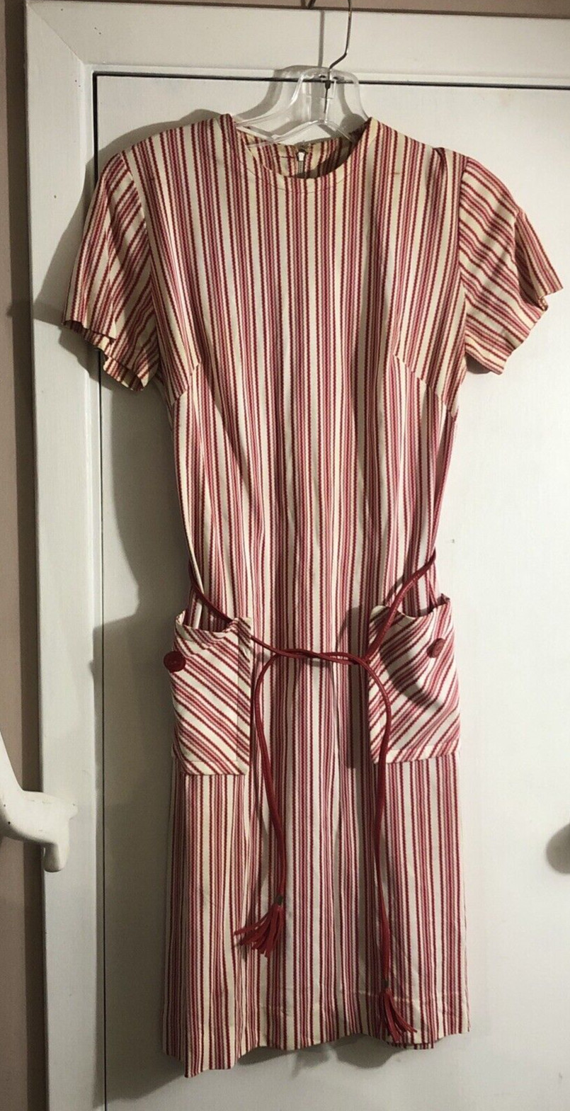Vintage 50s/60s shift type red striped dress deep pockets school coed mod