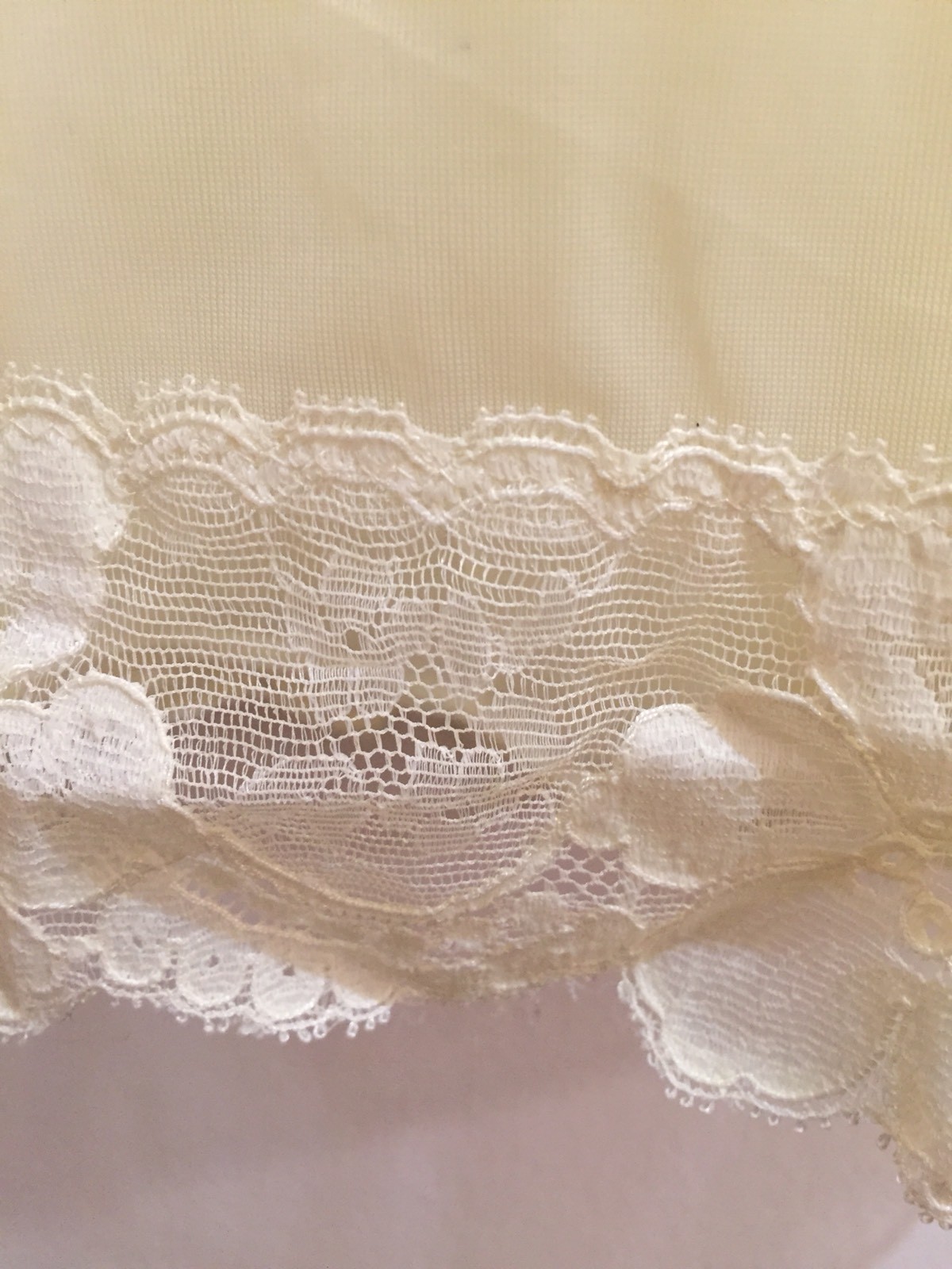 Petite Shadowline Yellow Short Robe Sheer Lace Lingerie Fits S M Vintage 1960s