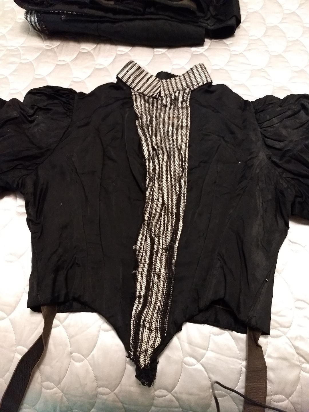1800s Victorian Mourning Dress & Lace Parasol – Antique Funeral Ensemble