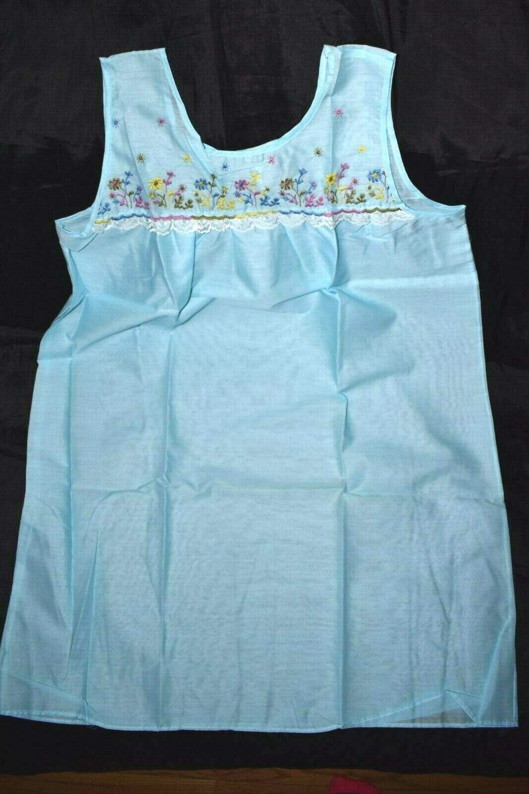 Vintage 70s MISTRA Ladies Nightgown Sleepwear Blue Embroidered sz M UNWORN !!