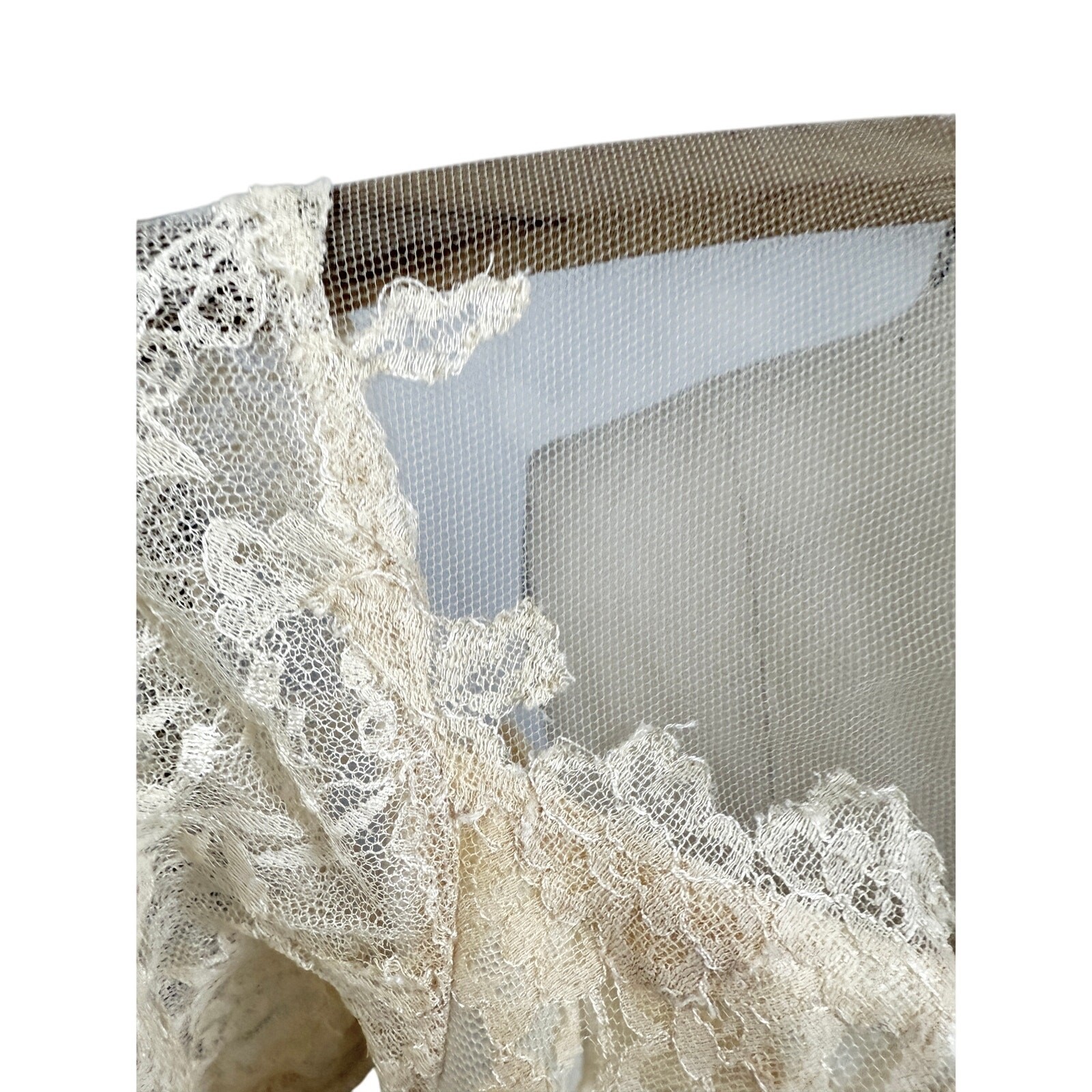 VTG 40s Hess Ivory Skinner Satin Wedding Gown Lace Illusion Yoke Train XS