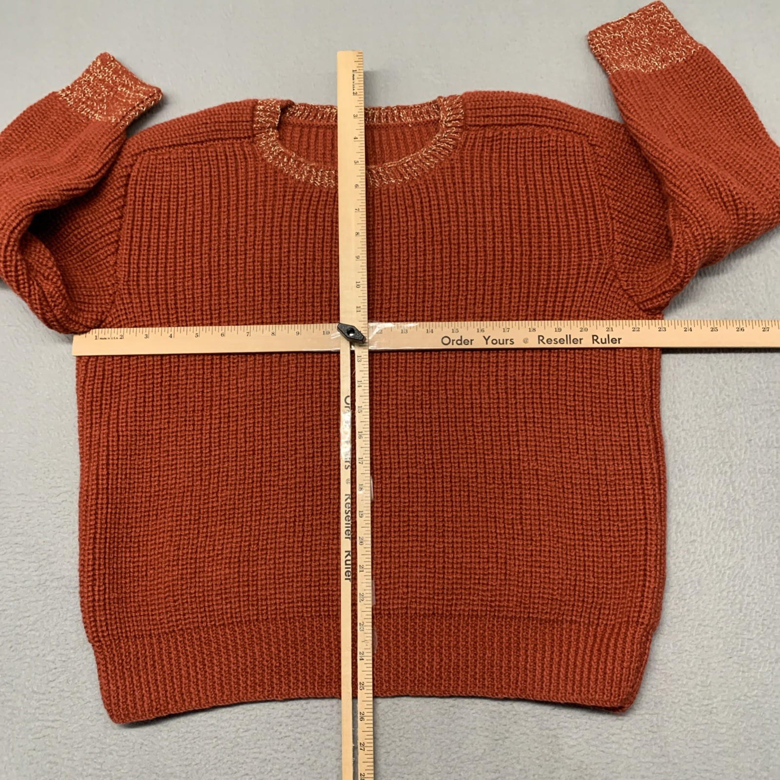 Vintage 80s Hand Knit Sweater Women’s M Burnt Orange Shiny Tencil Accents Preppy