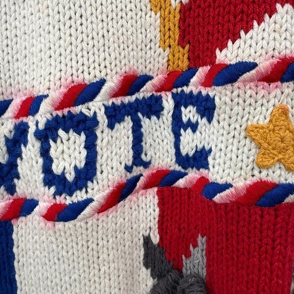 FLAWED PLEASE READ – RARE BELLE POINTE VOTE REPUBLICAN DEMOCRAT SWEATER VEST LG