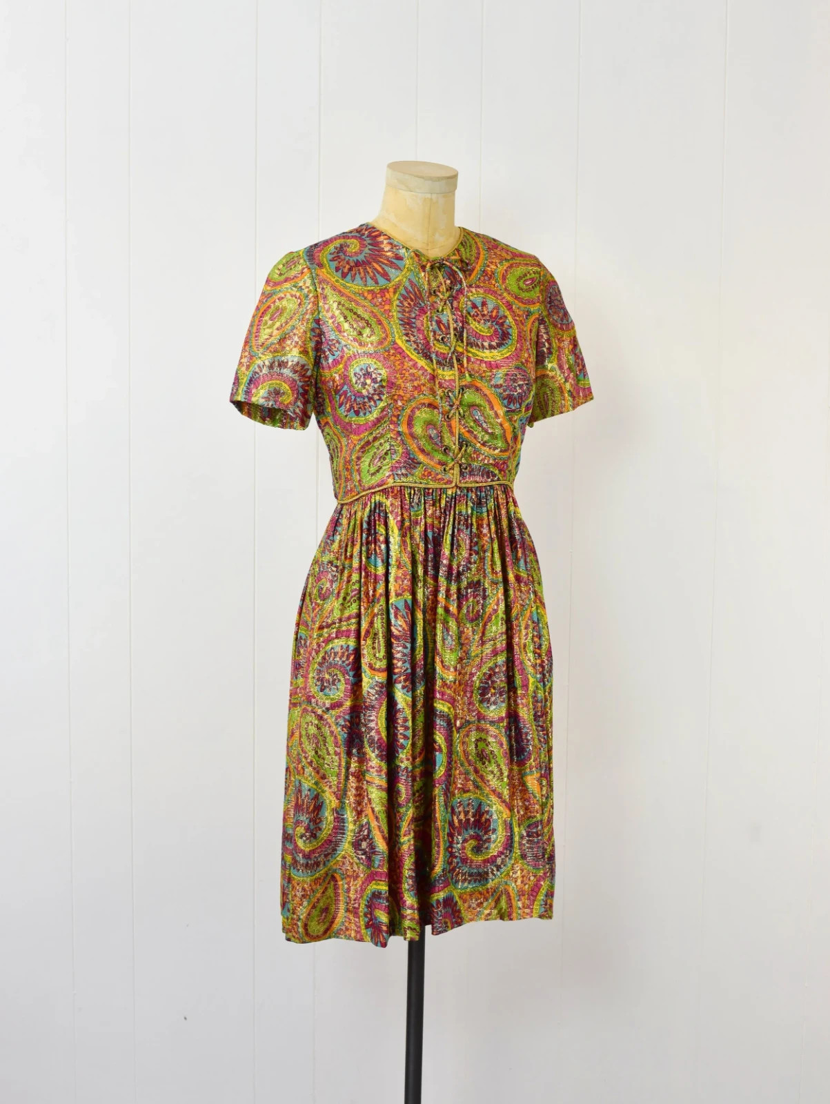 Vintage 1960s 70s Mollie Parnis Gold Metallic Colorful Psychedelic Paisley Dress