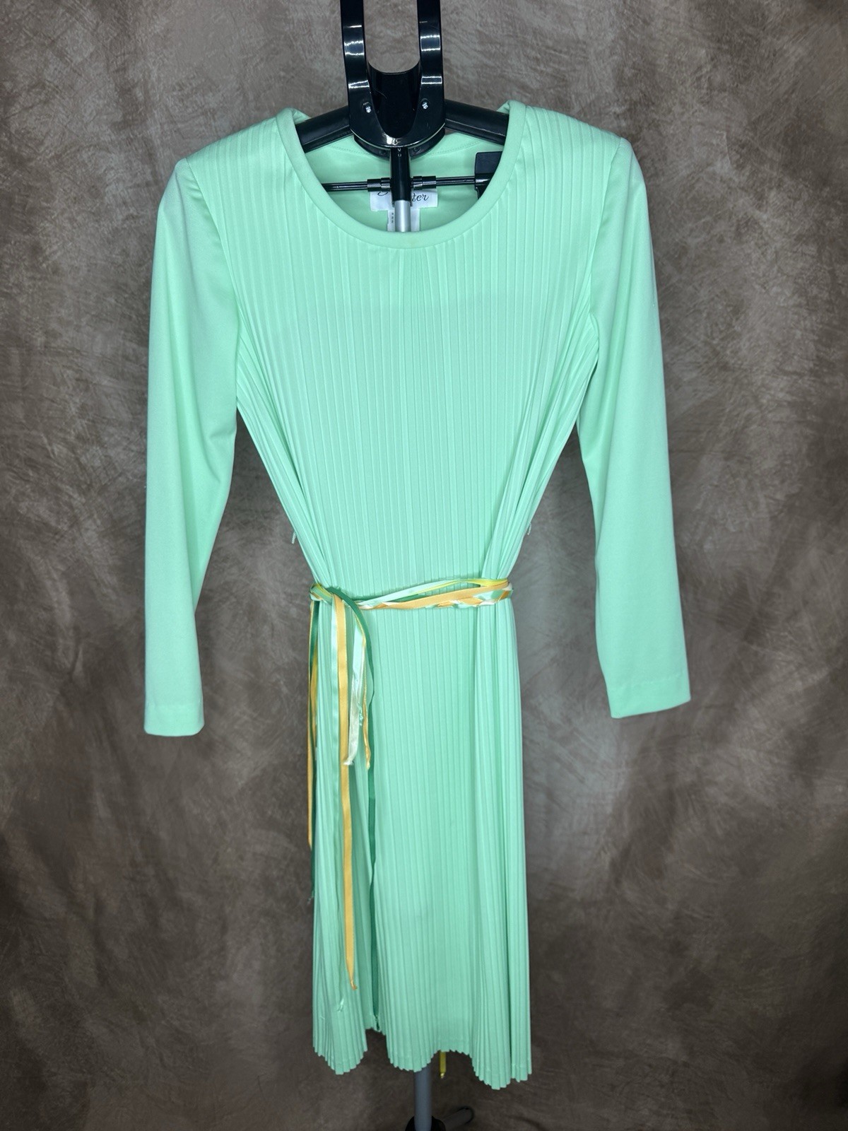Vintage 70s Green Pleated Dress Jo Lester M L Long Sleeve St Patrick’s Day Black