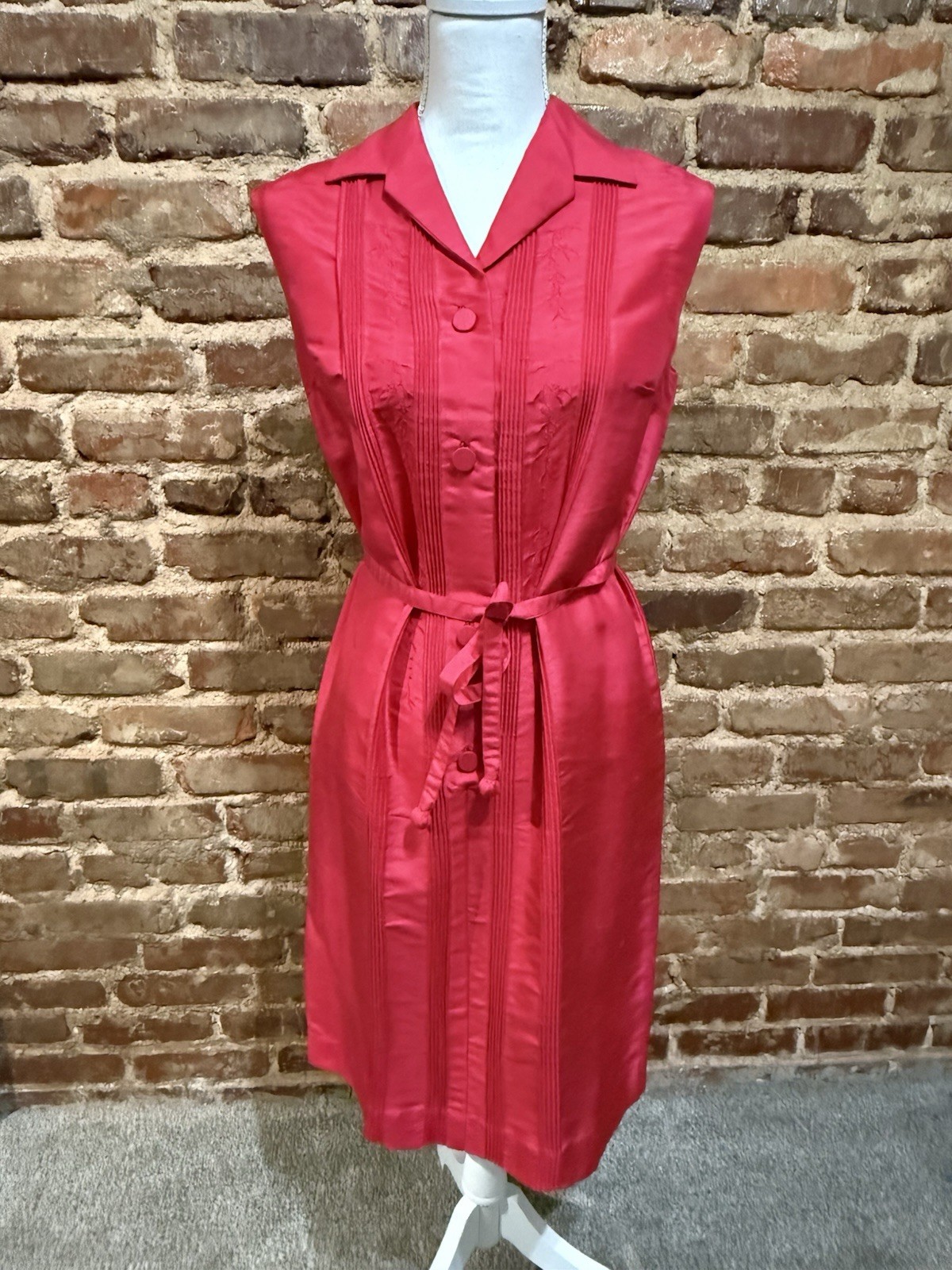 100% Pure Silk Vintage Shirt Dress Women’s Size 6/8 Tie Waist Matching Belt EUC