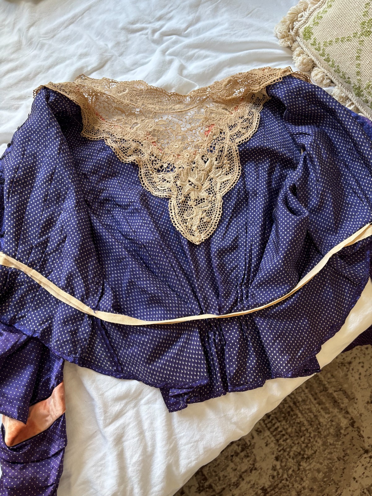 Rare Antique 1900s Edwardian Purple Silk Blouse Lace High Neck and Peach Velvet
