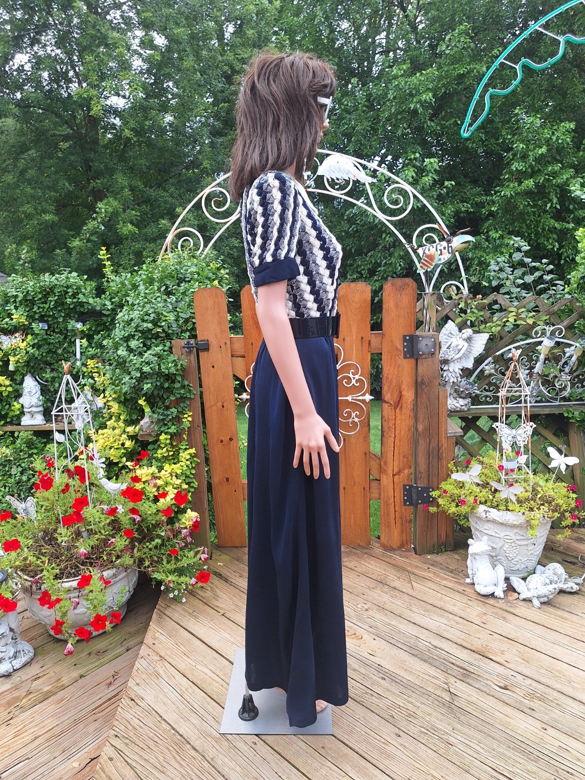 True VTG Mid-century Mod 1960s 1970s Hi Neck Polyester Crochet Maxi Dress S/M